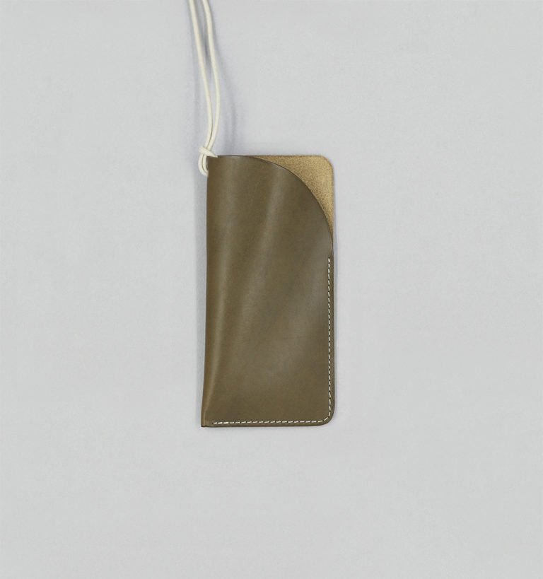Étui à Lunettes en Veau Végétal Olive