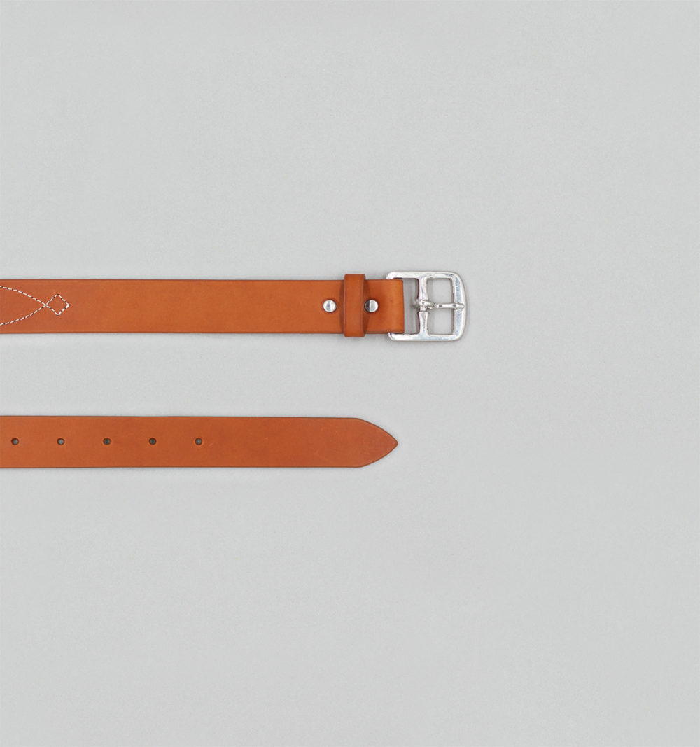 Ceinture en Veau Végétal Gold brodé avec boucle d'étrivière