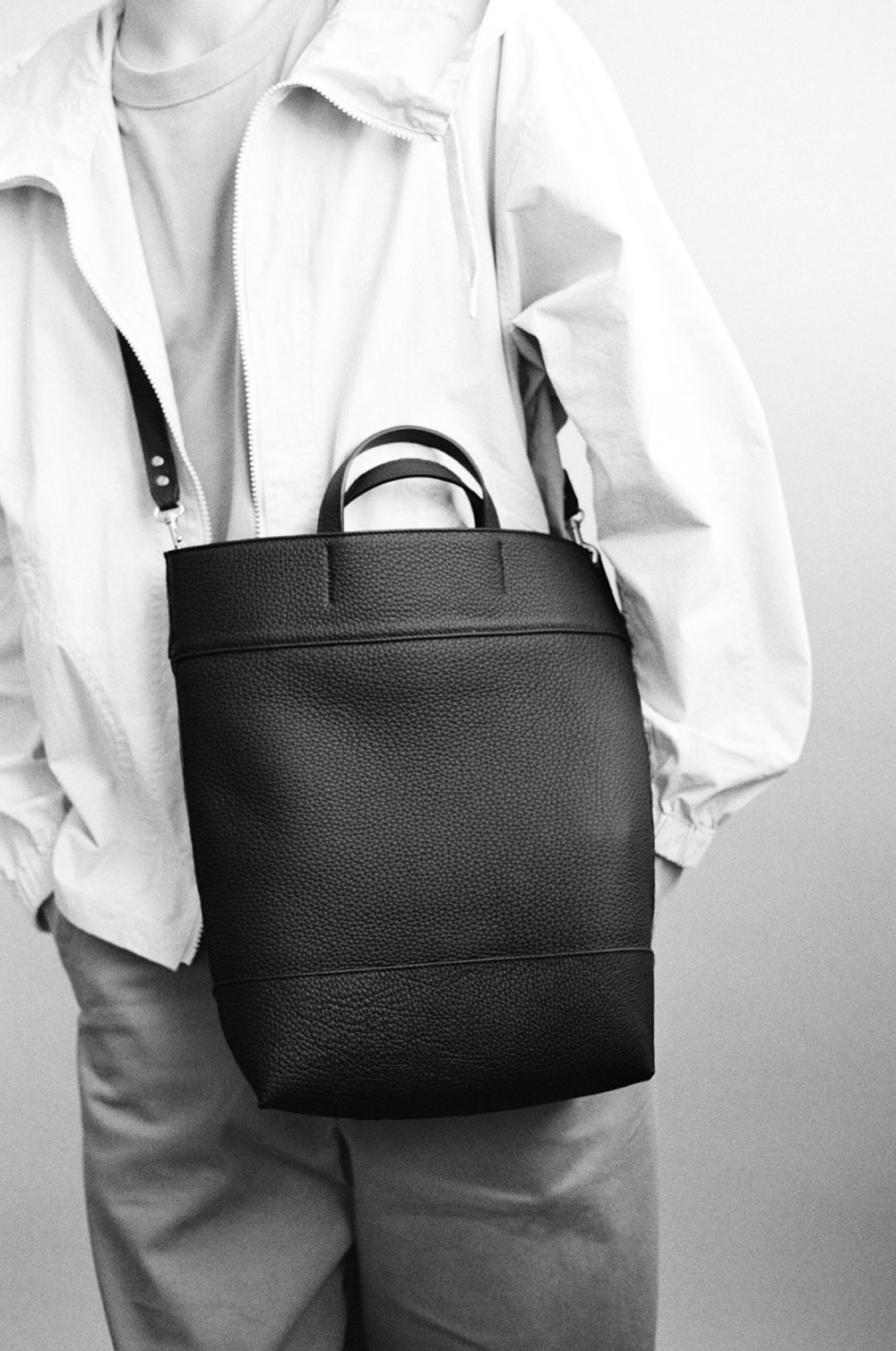 Sac Cabas Trois Pans En Cuir de Russie Noir