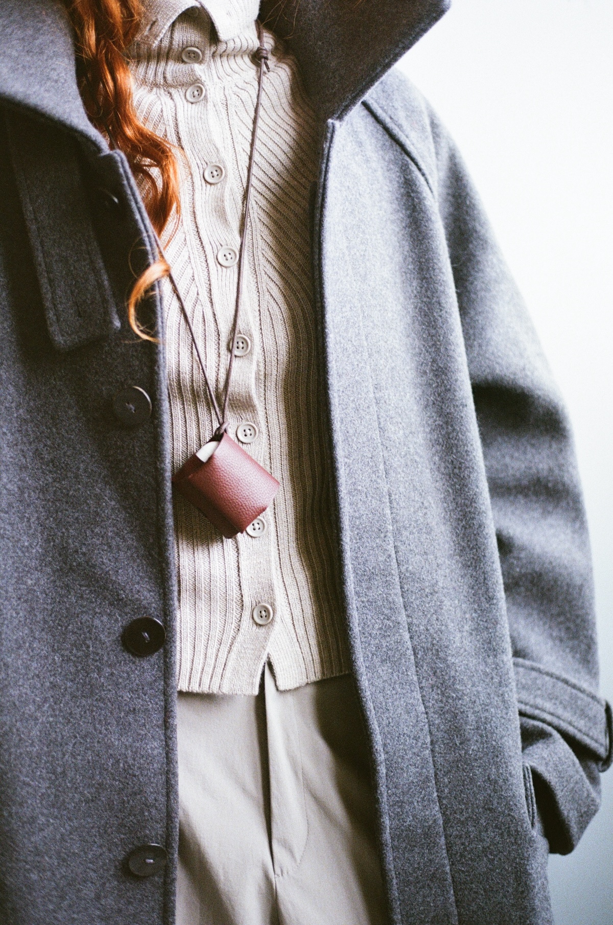 Étui pour Airpods Open Source en Taurillon Grainé Grenat