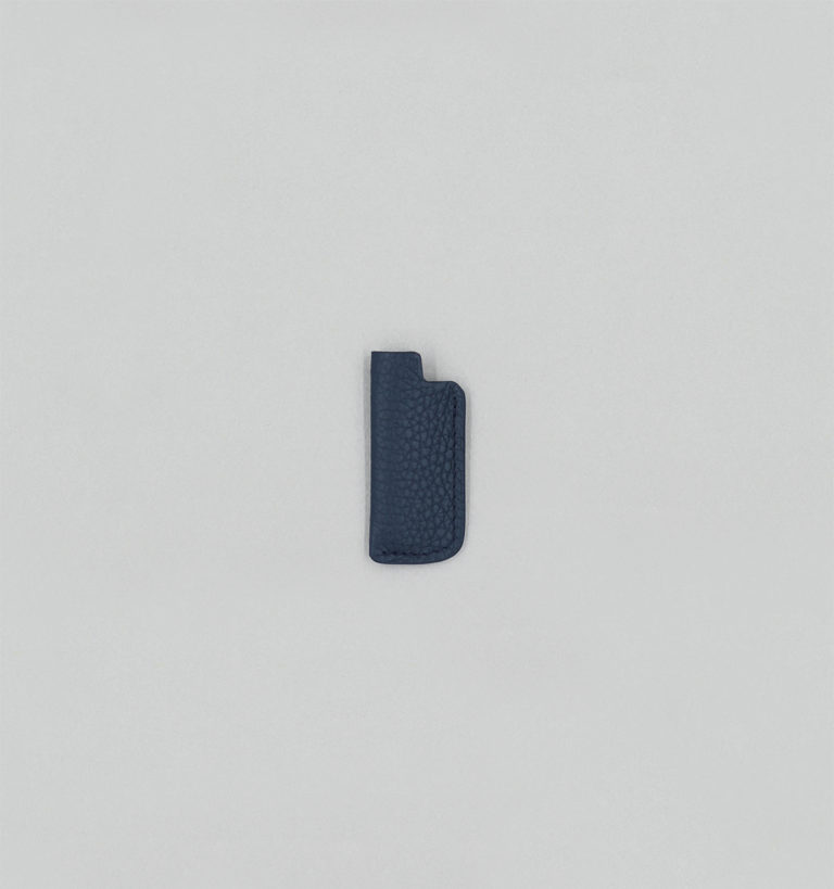 Étui à Briquet En Taurillon Grainé Marine