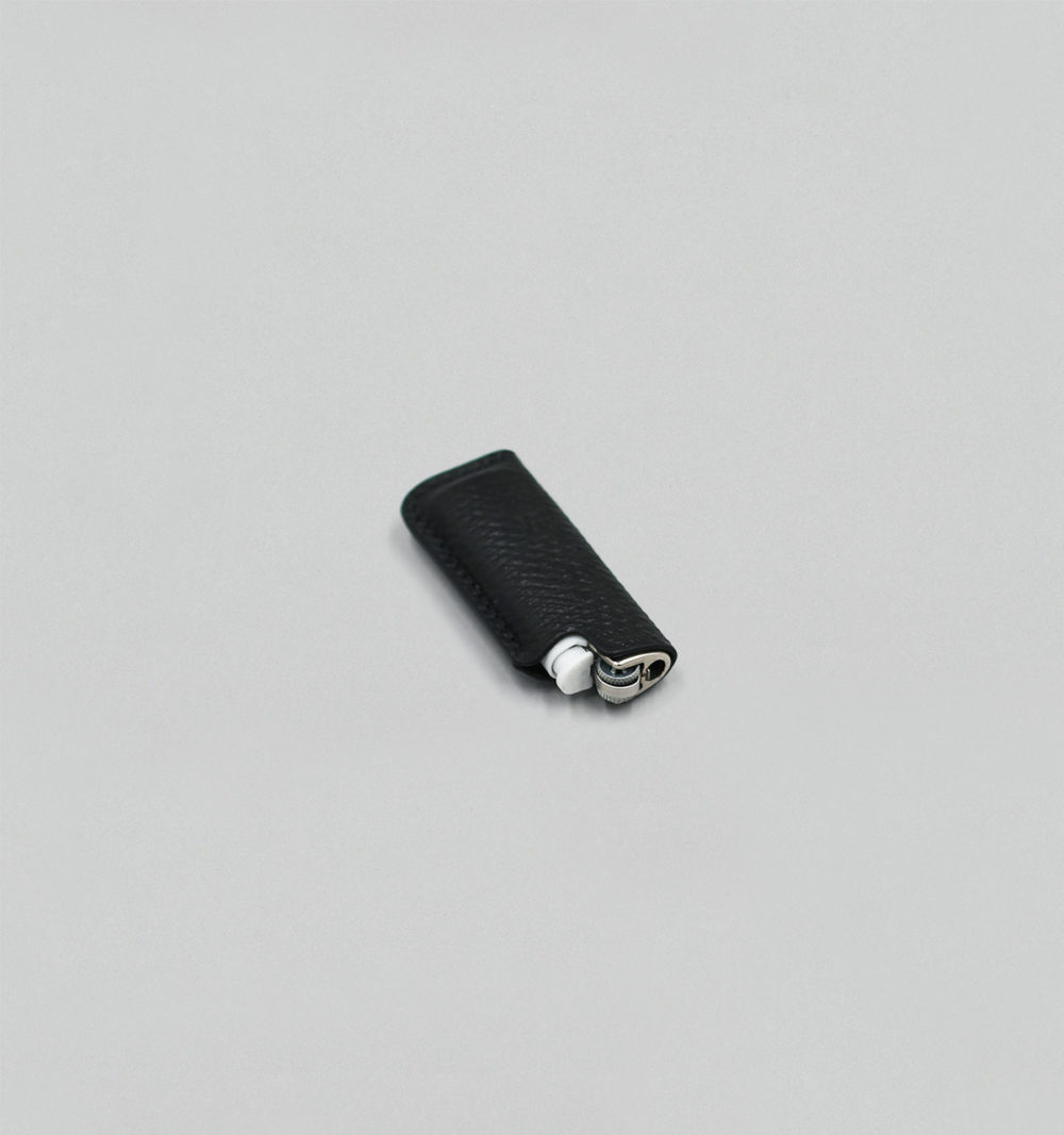 Étui à Briquet En Cuir de Russie Noir