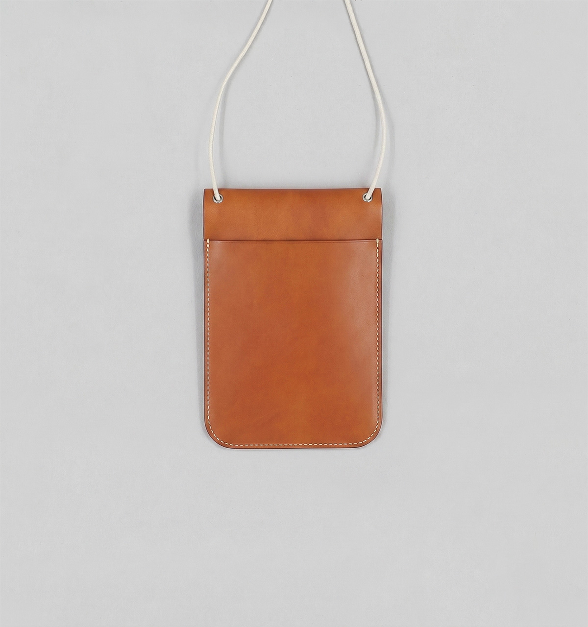 Pochette Tour de Cou En Veau Végétal Whisky