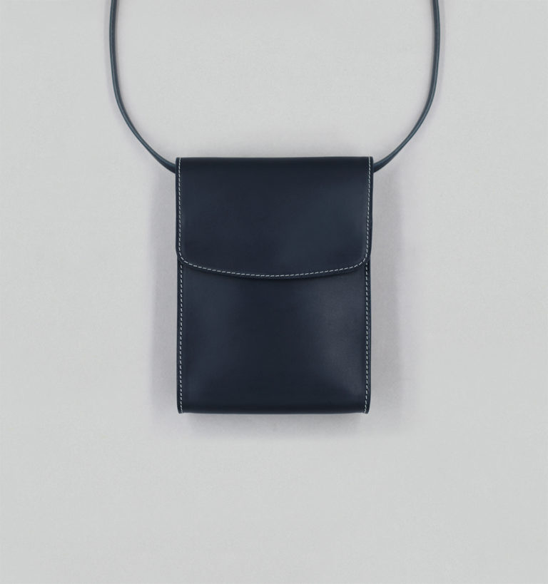 Pochette à Rabat En Veau Végétal Marine