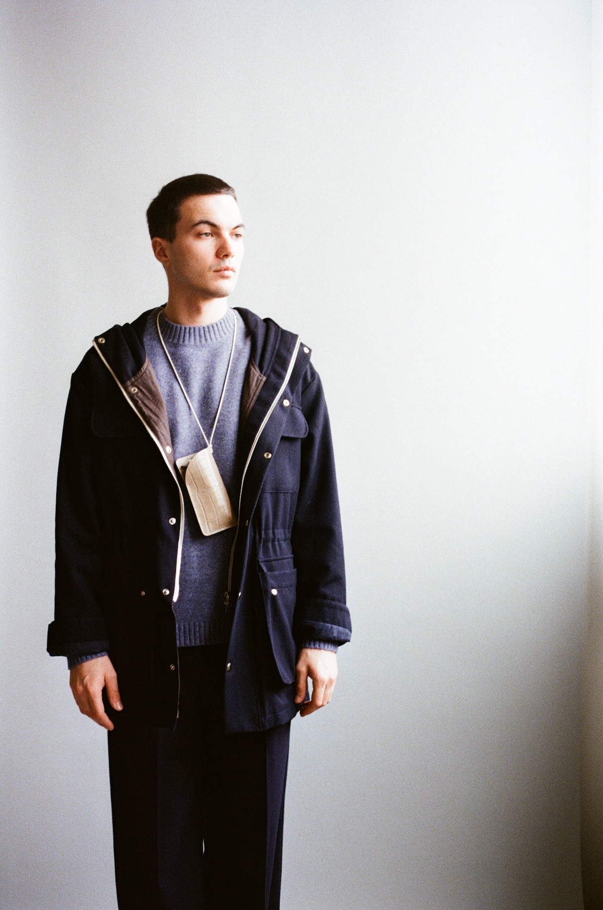 Mastic Crocodile Embossed Calf Leather Neck Glasses Sleeve