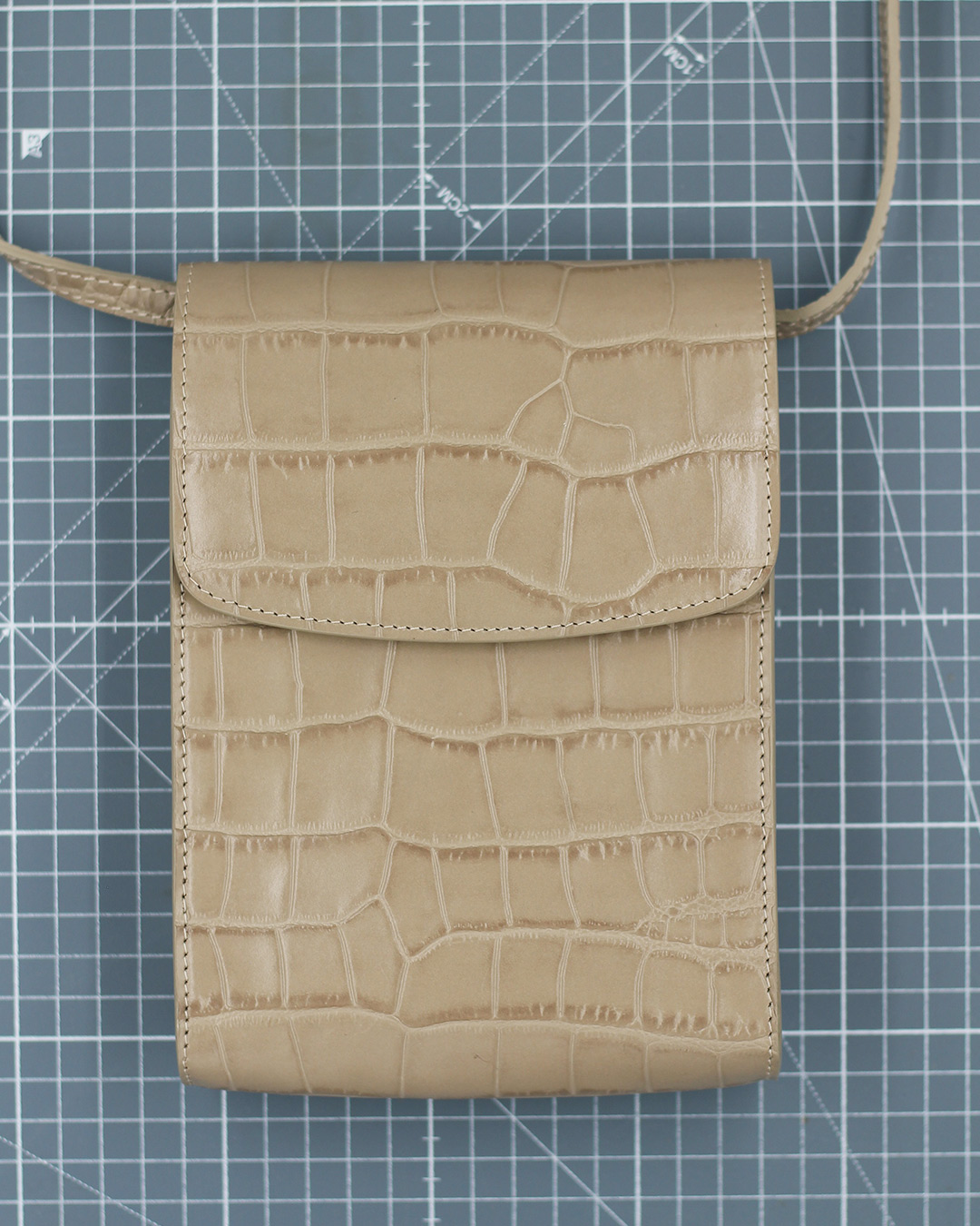 170 - Croco Mastic Flap Pouch