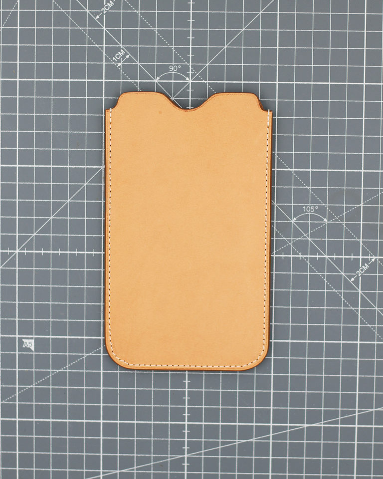 91 - Natural Vegetable calf Iphone SE sleeve