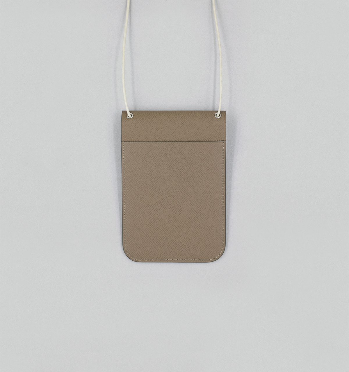 Pochette Tour de Cou En Veau Quadrillé Taupe