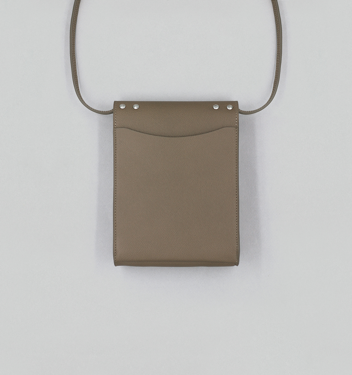 Pochette à Rabat En Veau Quadrillé Taupe