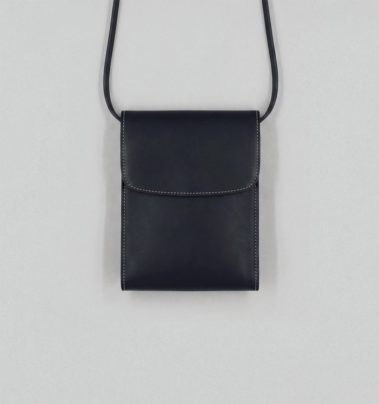 Black Vegetable Calf Flap Pouch