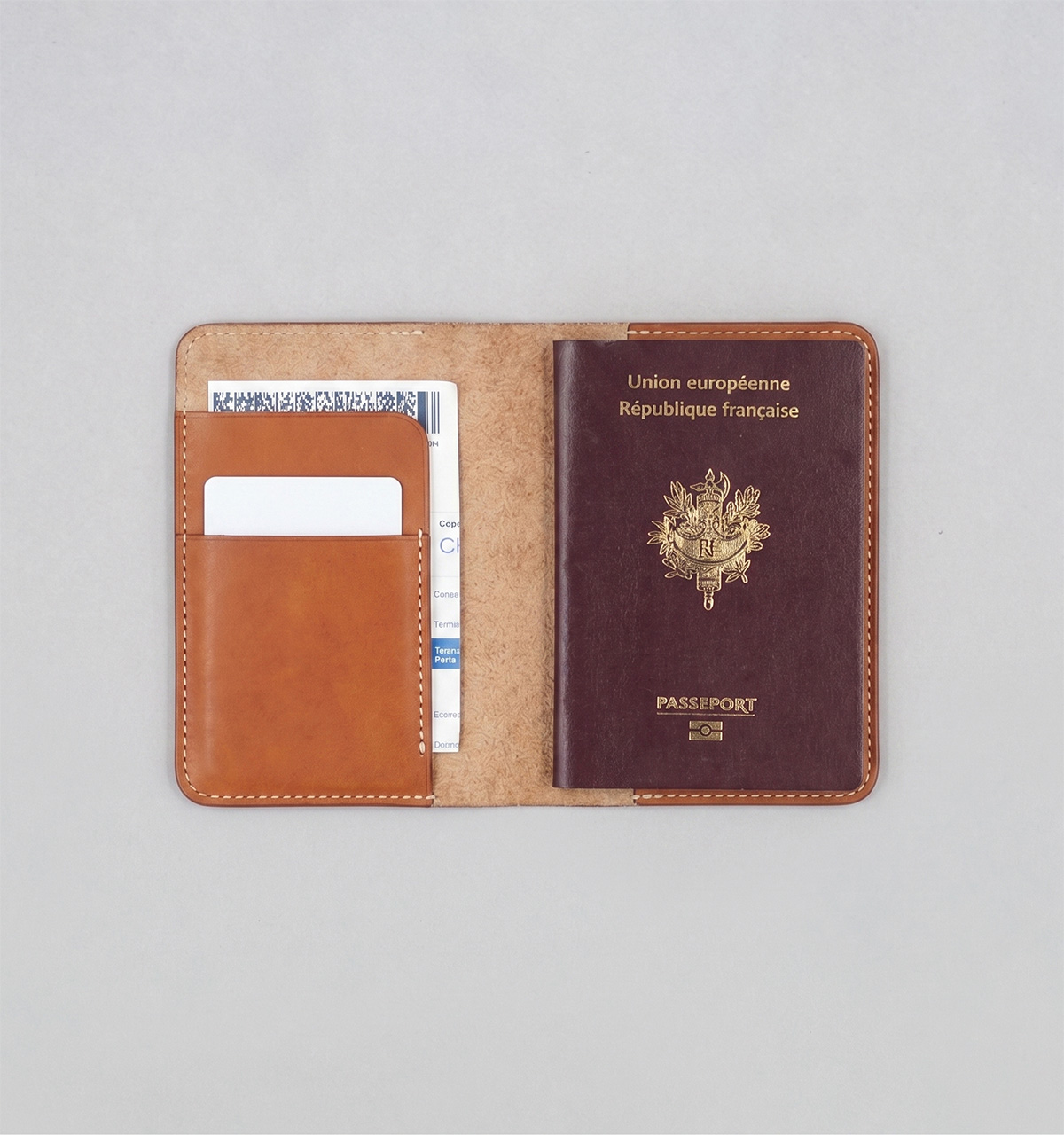 Whiskey Vegetable Calf Passport Cover