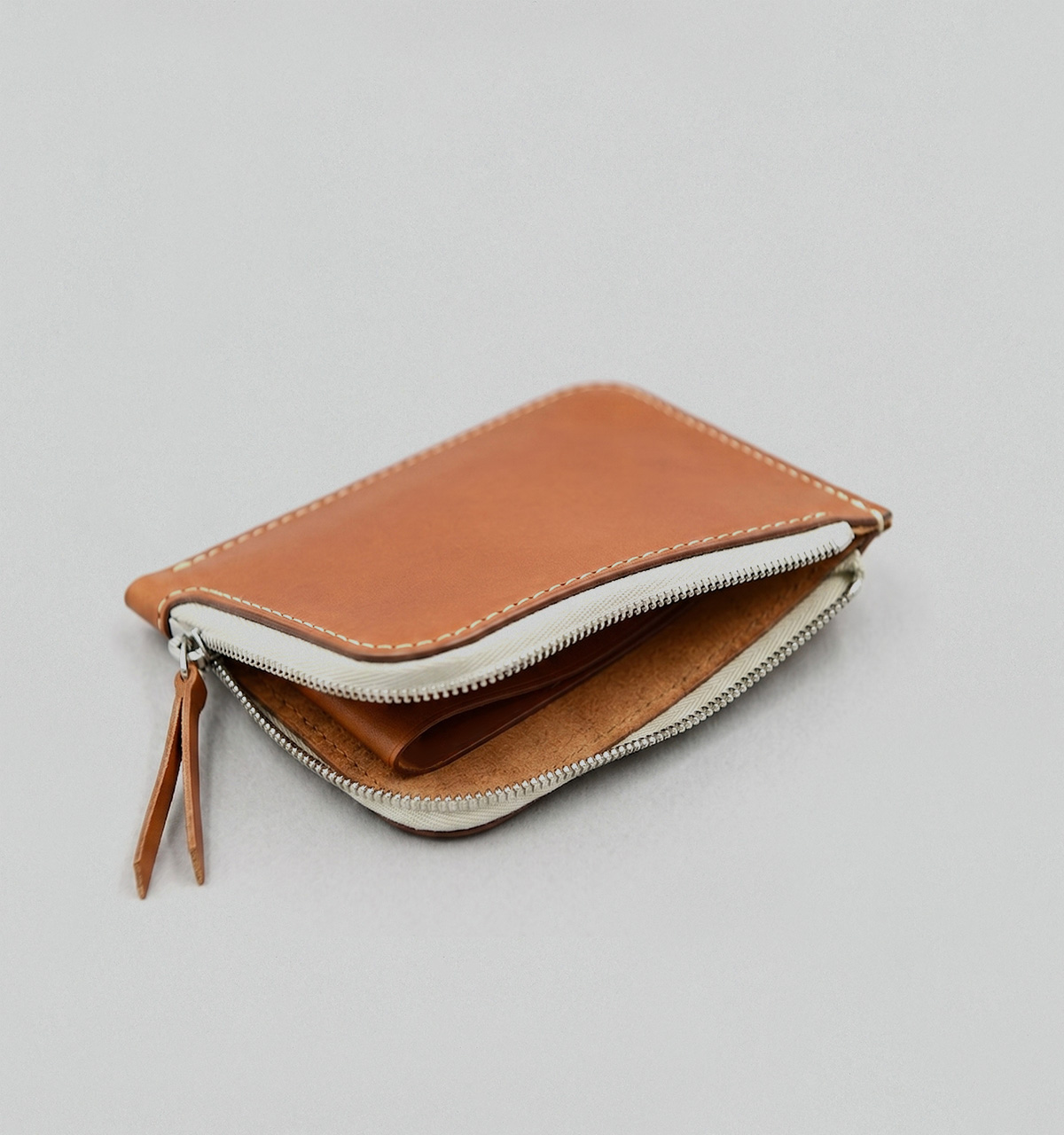 Whiskey Vegetable Calf Leather Half-Zip Wallet