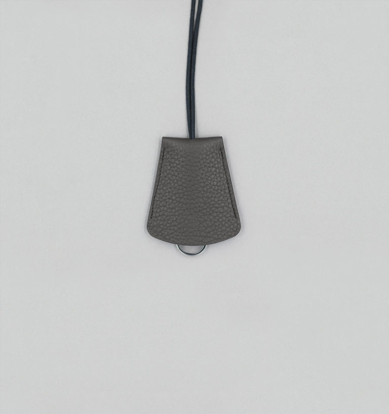 Porte-Clés Cloche en Veau Grainé Gris Ardoise