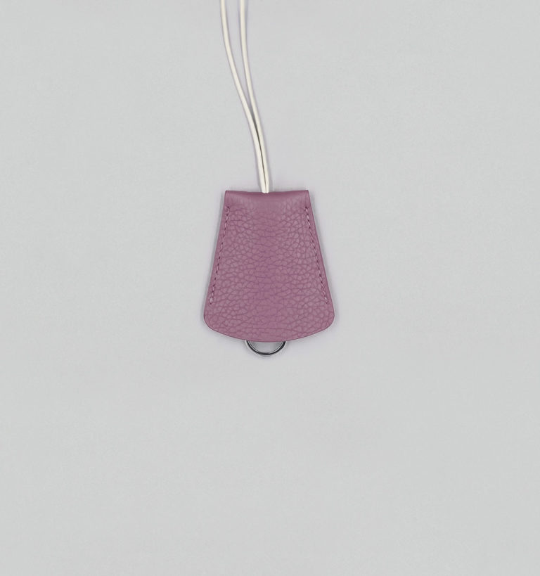 Porte-Clés Cloche en Taurillon Grainé Lilas