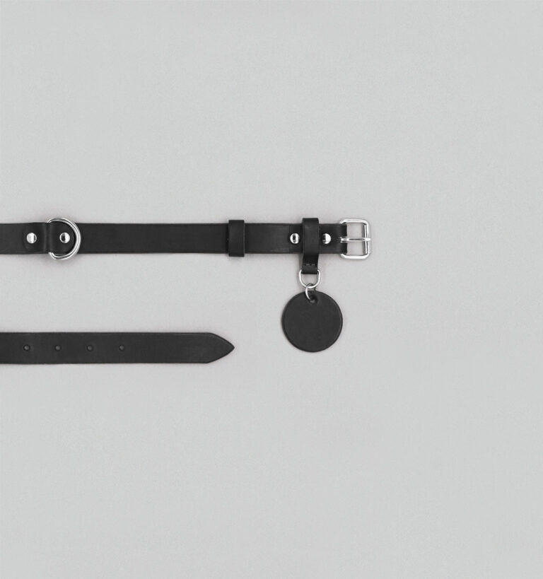 Collier pour chien en Veau à Tannage Végétal Noir